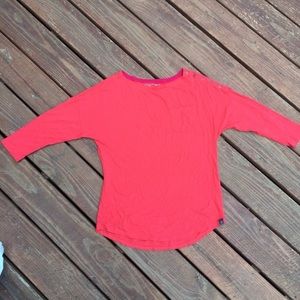 The North Face tee FINAL PRICE